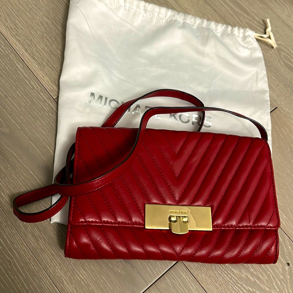 Michael Kors cross body bag in red. Chevron quilted pattern